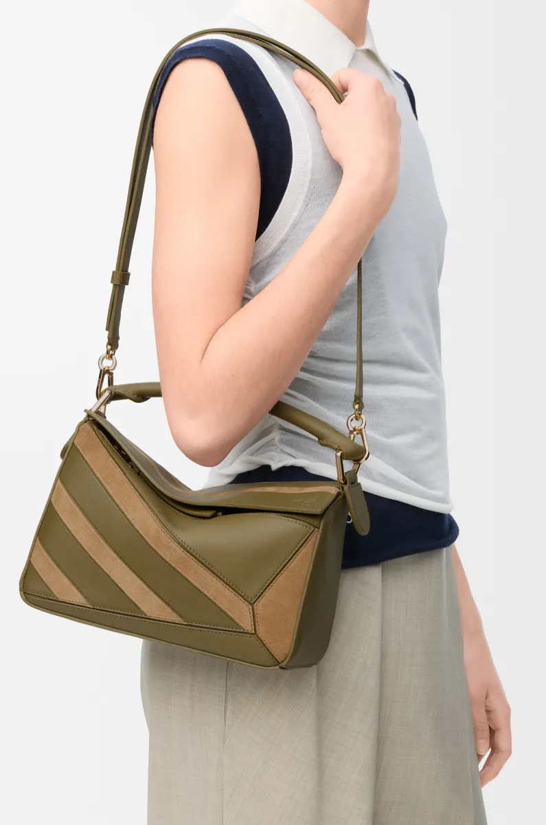 小号经典牛皮革和绒面革 Puzzle 手袋