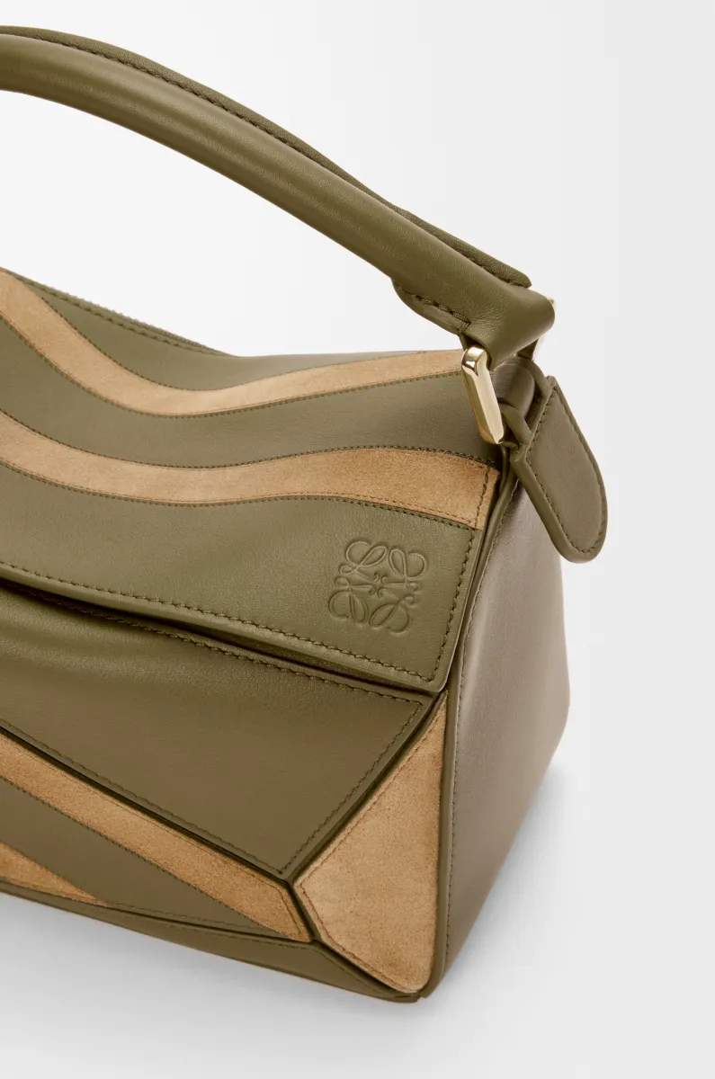 小号经典牛皮革和绒面革 Puzzle 手袋