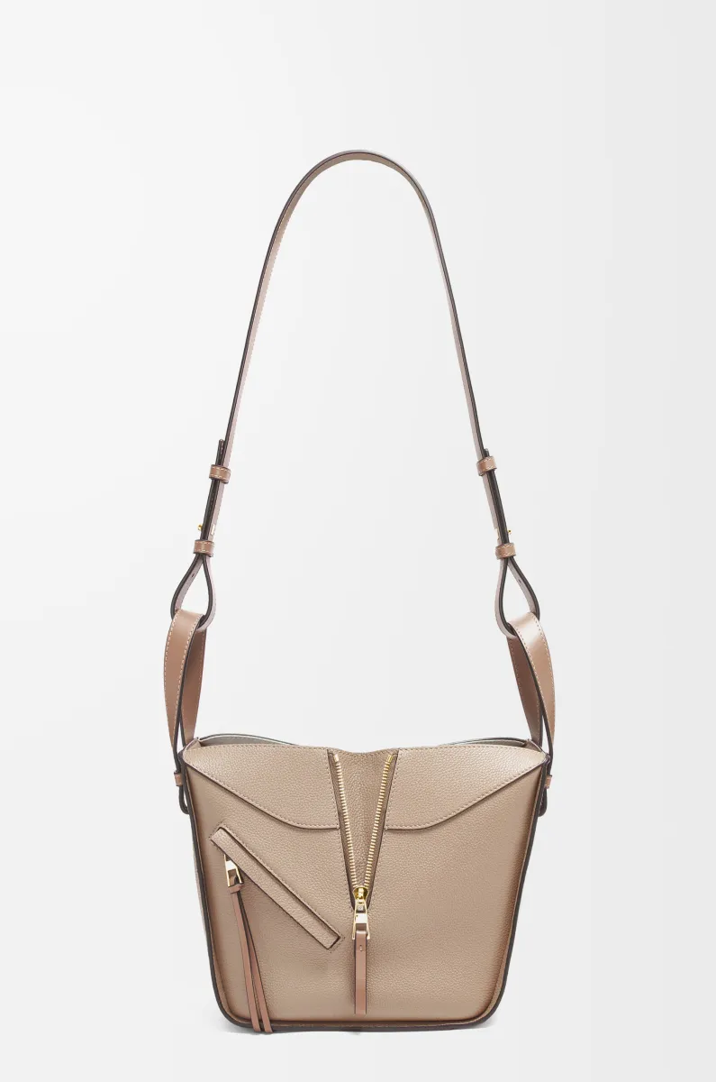 柔软粒面牛皮革 Hammock Compact 手袋