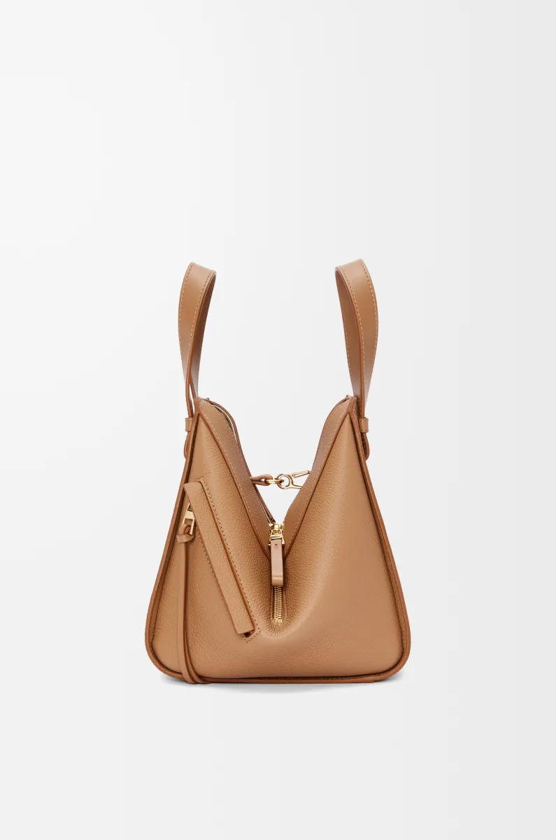 柔软粒面牛皮革 Hammock Compact 手袋