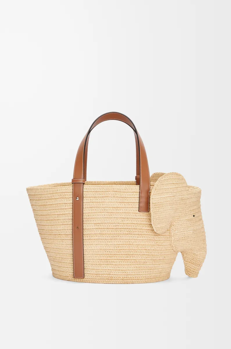 拉菲草和牛皮革小象 Basket 手袋