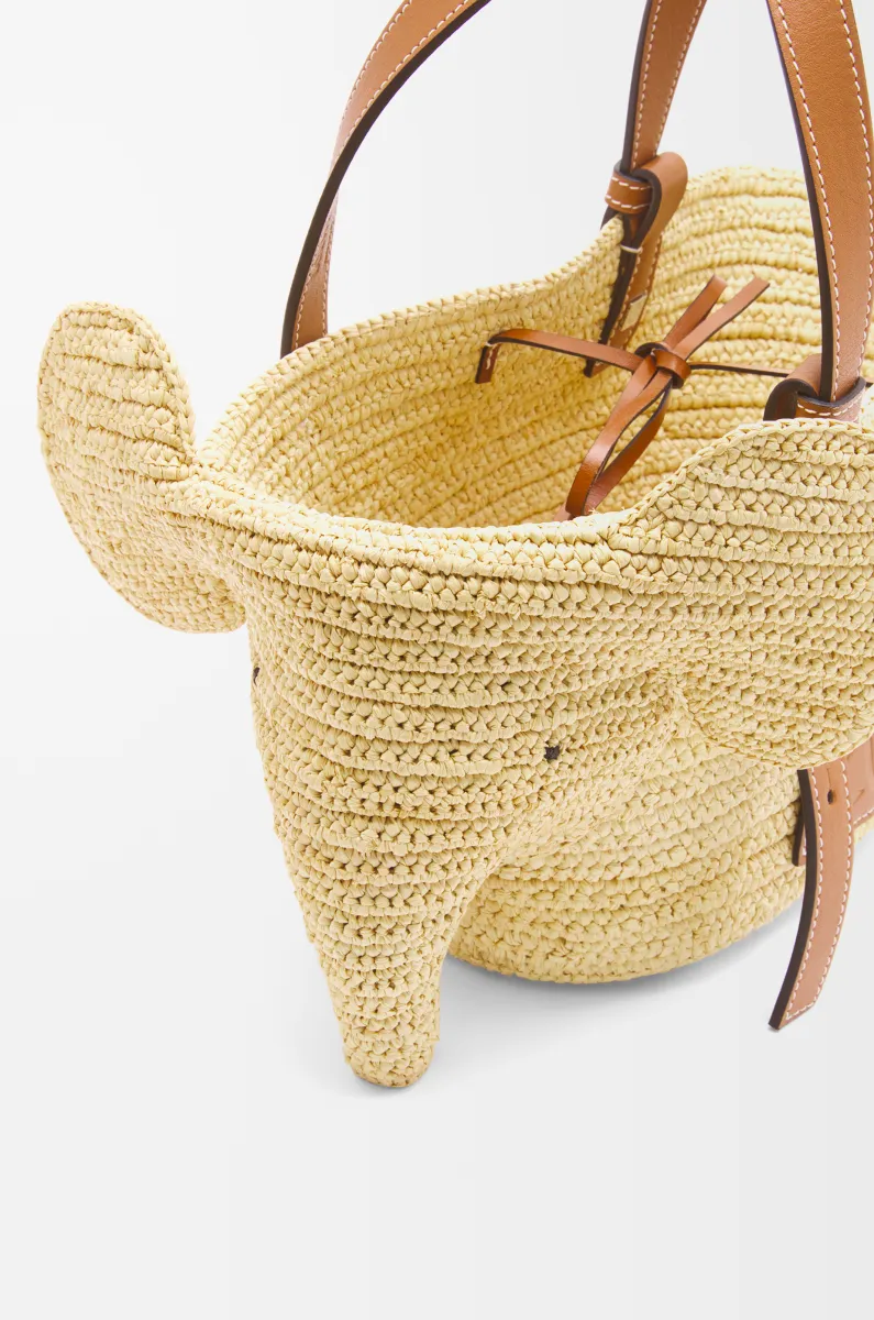 小号拉菲草和牛皮革小象 Basket 手袋