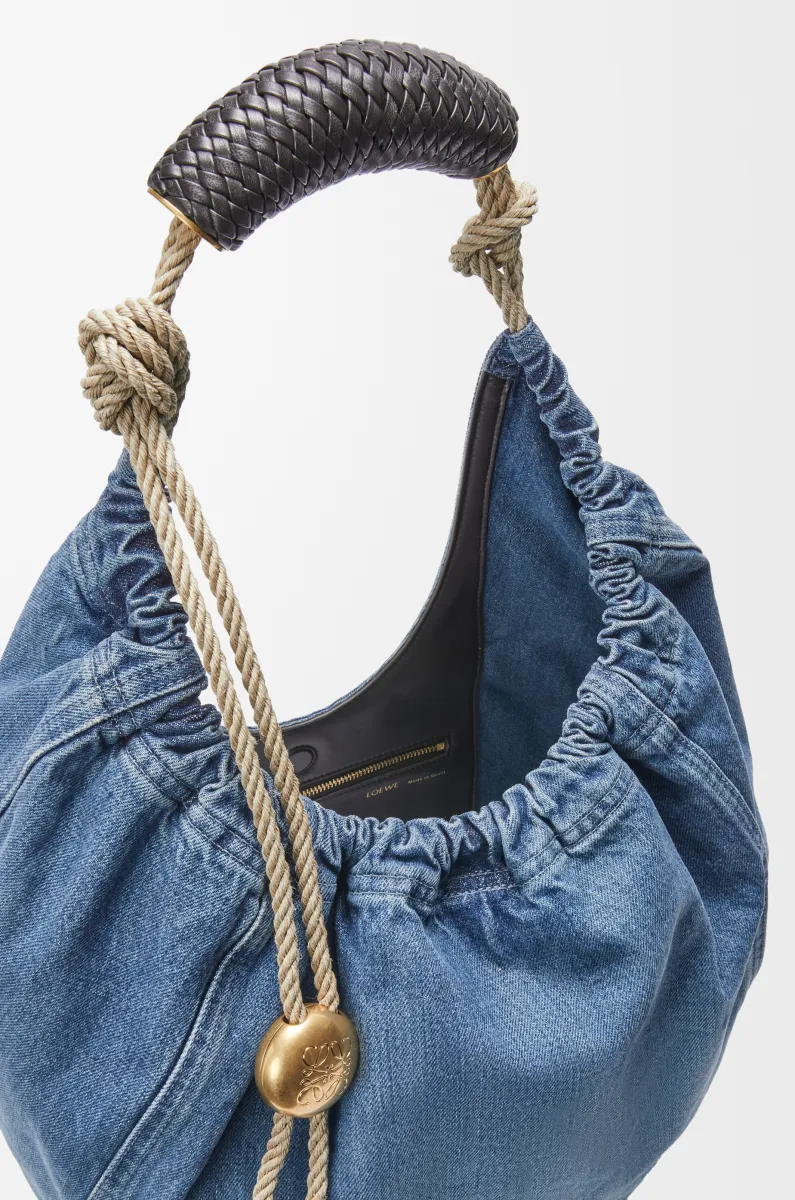 中号水洗丹宁 Squeeze 手袋