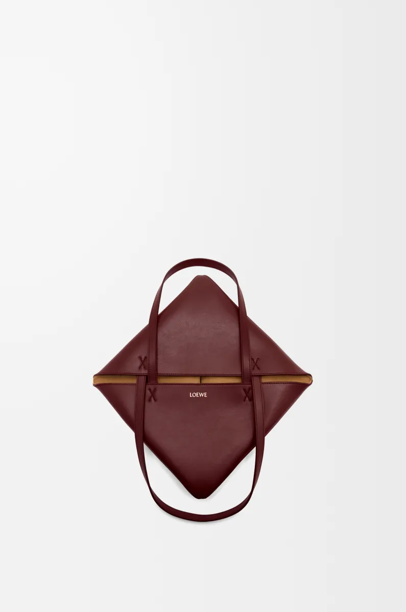 中号亮面牛皮革 Puzzle Fold 手袋