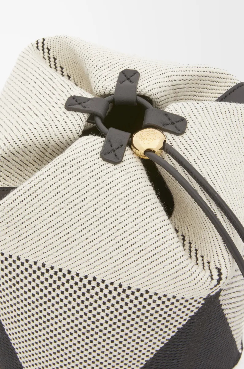 提花帆布和牛皮革 Treasure Bako 水桶包