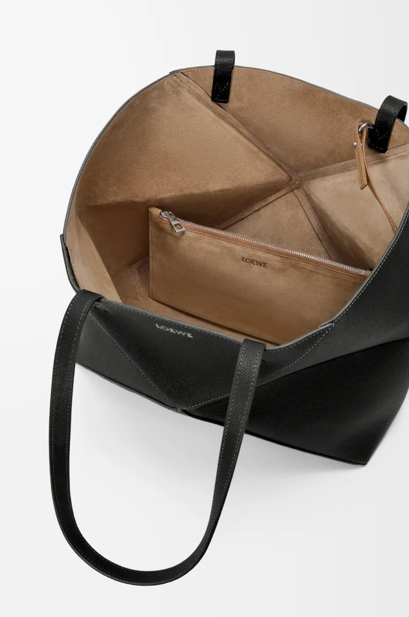 中号柔软粒面牛皮革横版 Puzzle Fold 手袋