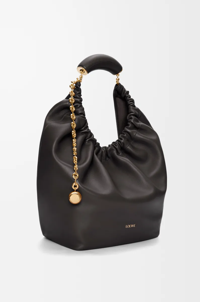 中号柔软纳帕羊皮革 Squeeze 手袋