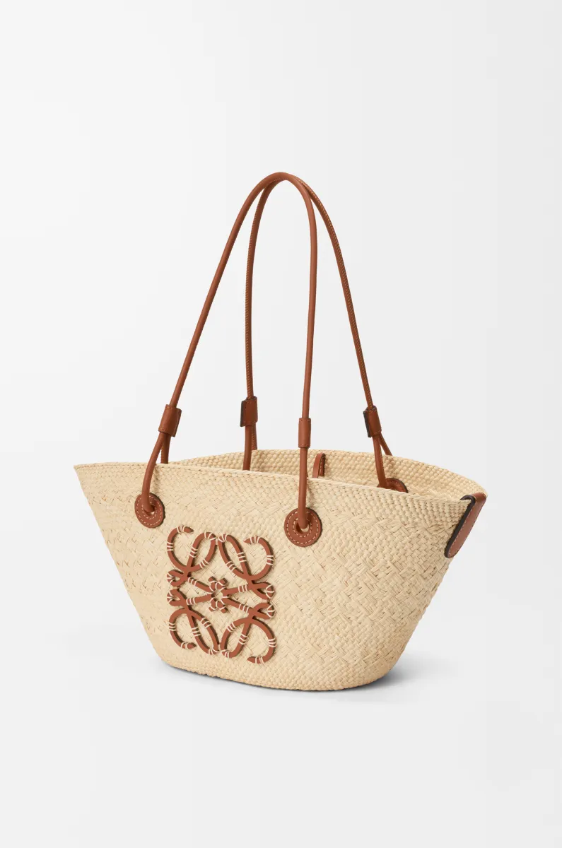 小号伊拉卡棕榈纤维和牛皮革 Anagram Basket 手袋