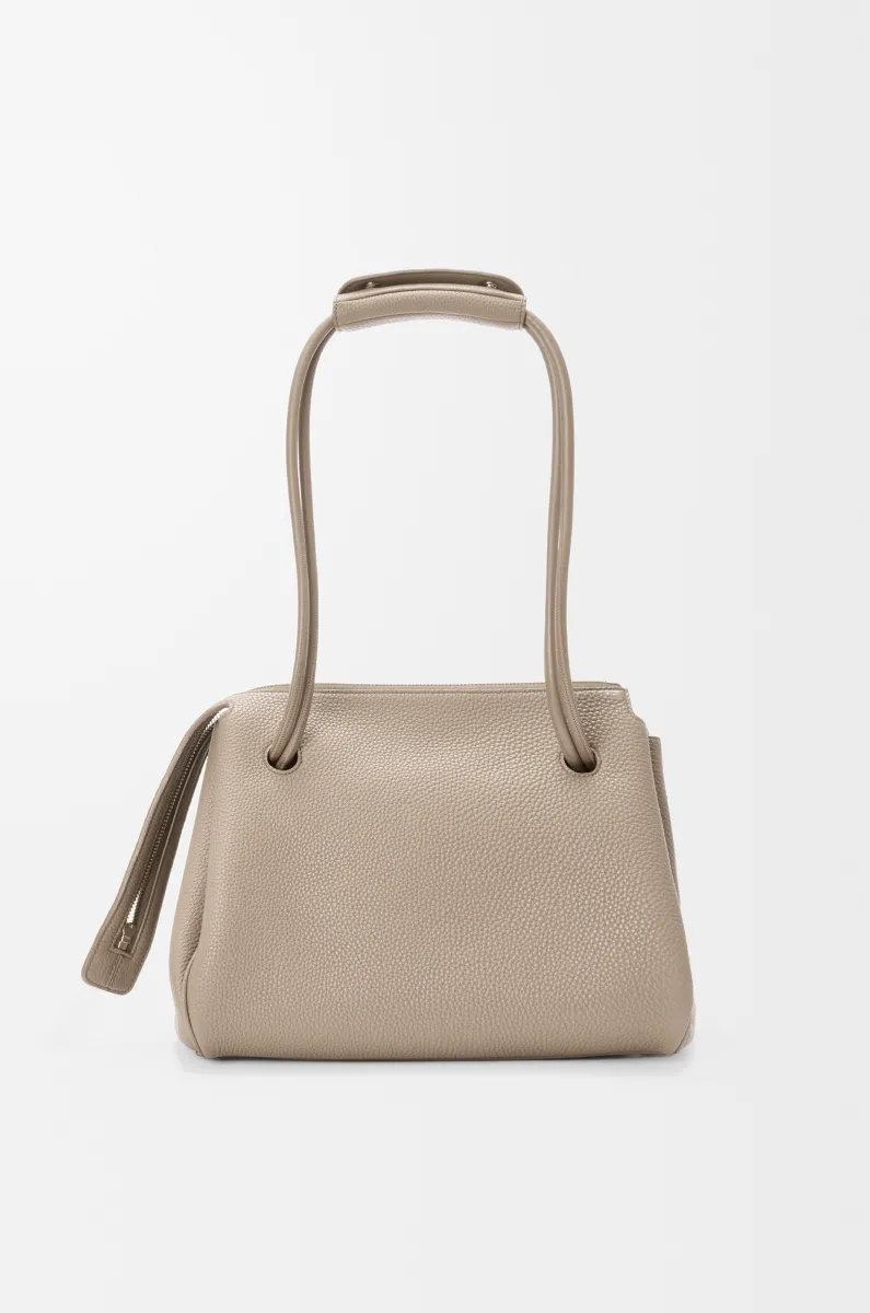 中号柔软粒面牛皮革 Madrid 手袋