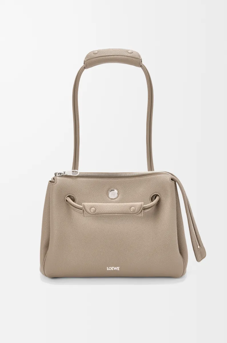 中号柔软粒面牛皮革 Madrid 手袋