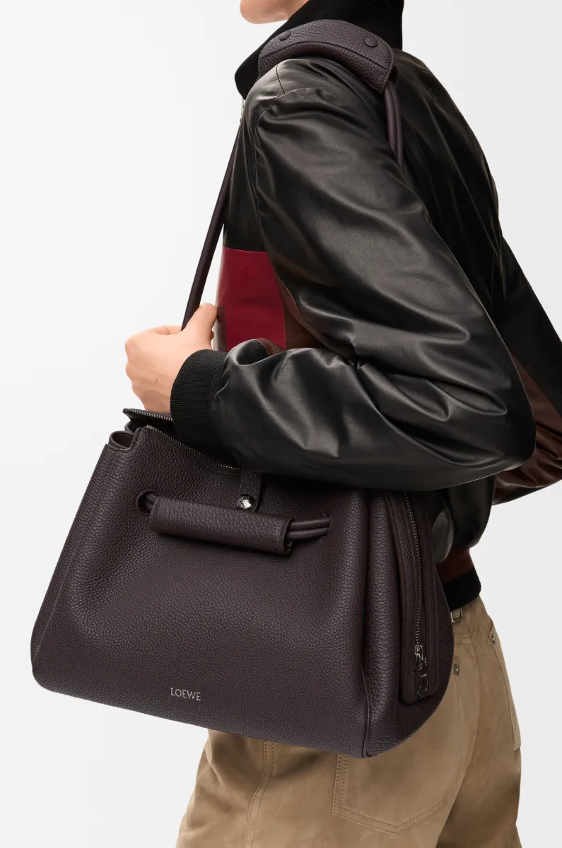 中号柔软粒面牛皮革 Madrid 手袋