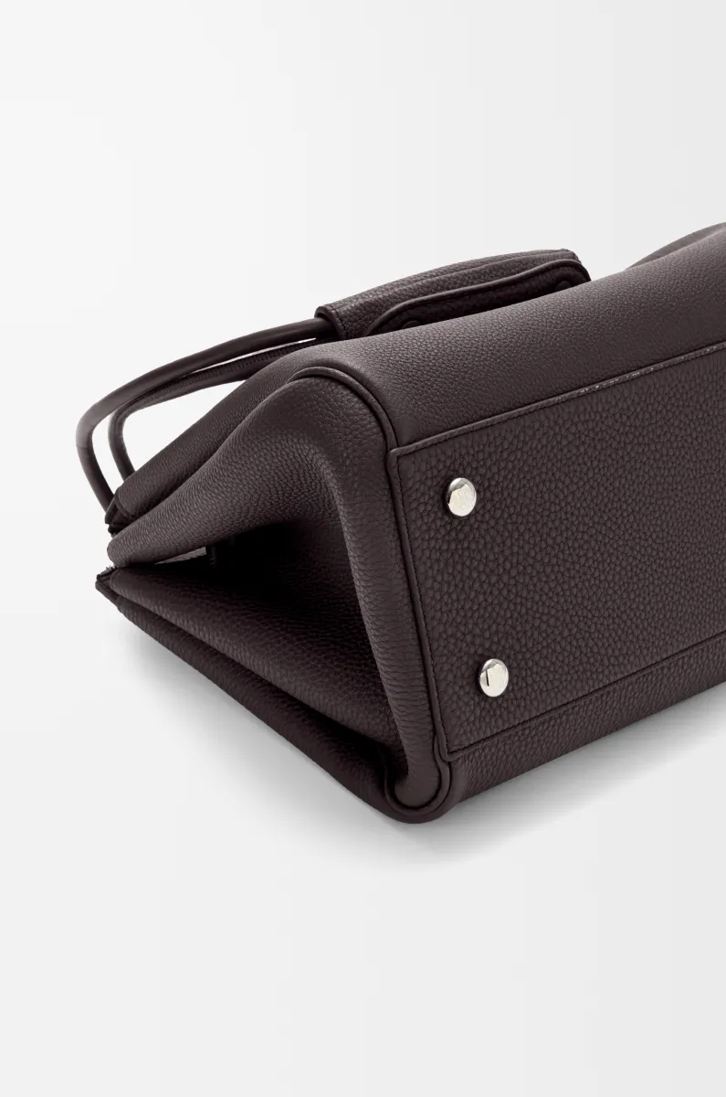 中号柔软粒面牛皮革 Madrid 手袋