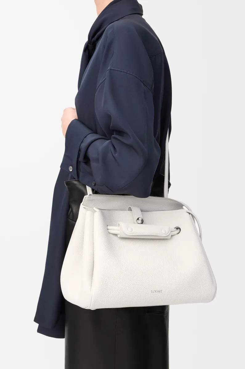 中号柔软粒面牛皮革 Madrid 手袋