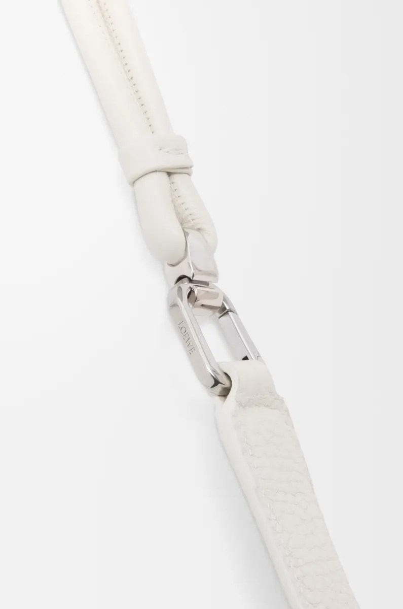 中号柔软粒面牛皮革 Madrid 手袋