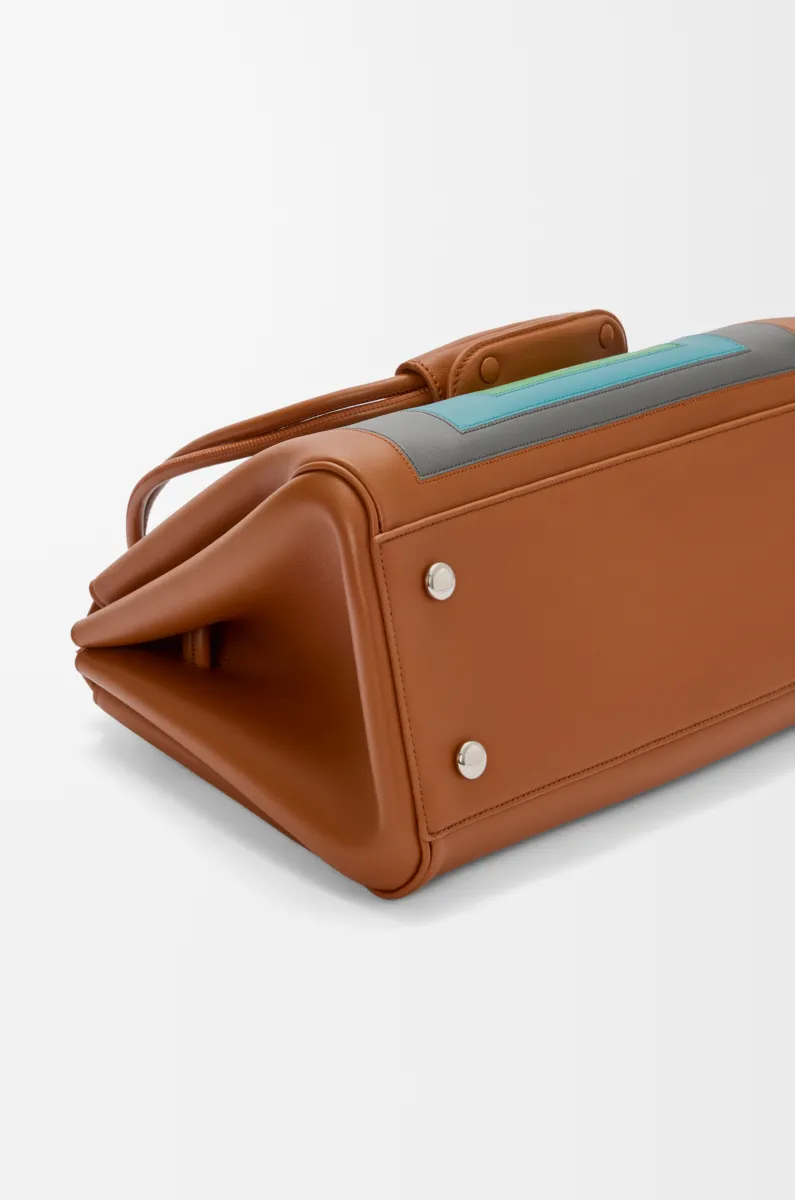 中号柔软牛皮革 Madrid 手袋