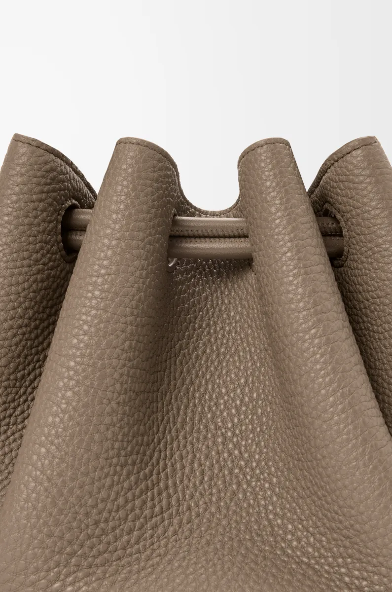 小号柔软粒面牛皮革 Madrid 手袋