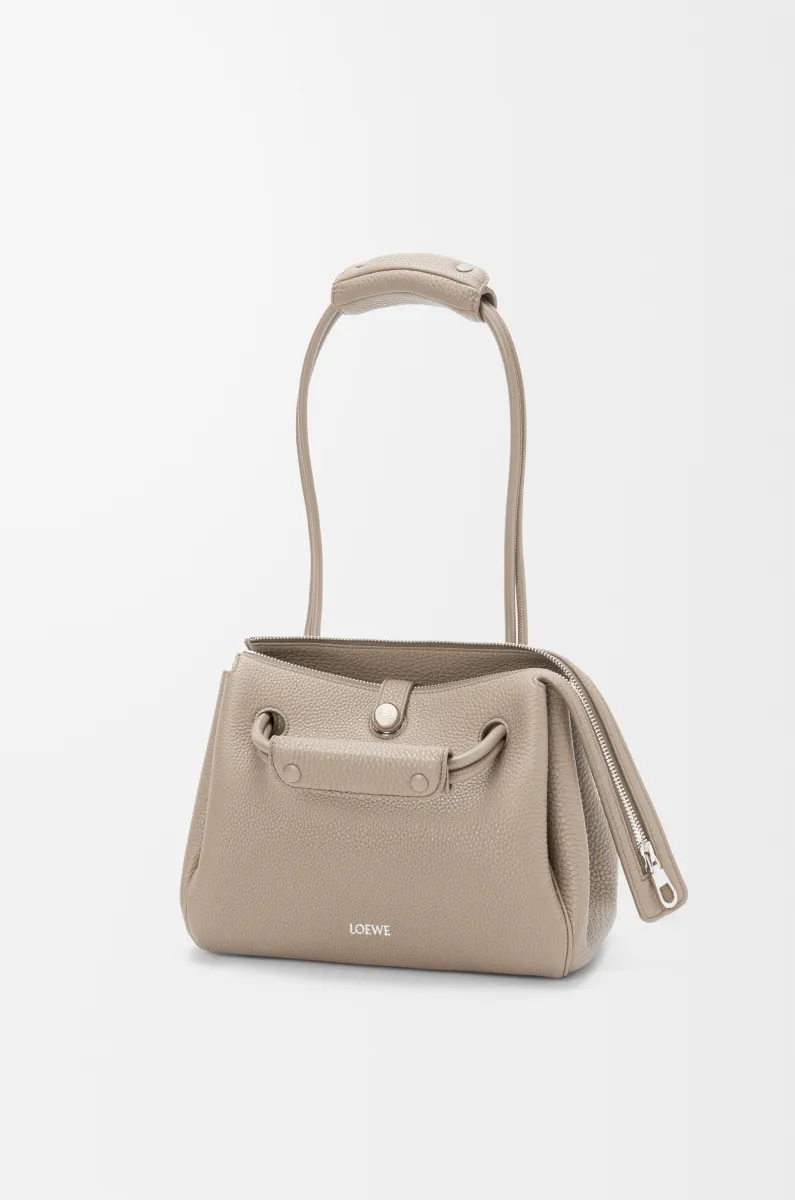 小号柔软粒面牛皮革 Madrid 手袋