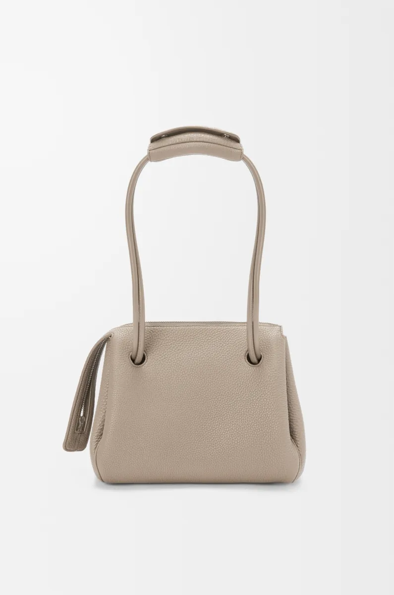 小号柔软粒面牛皮革 Madrid 手袋