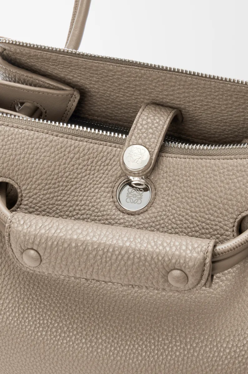 小号柔软粒面牛皮革 Madrid 手袋