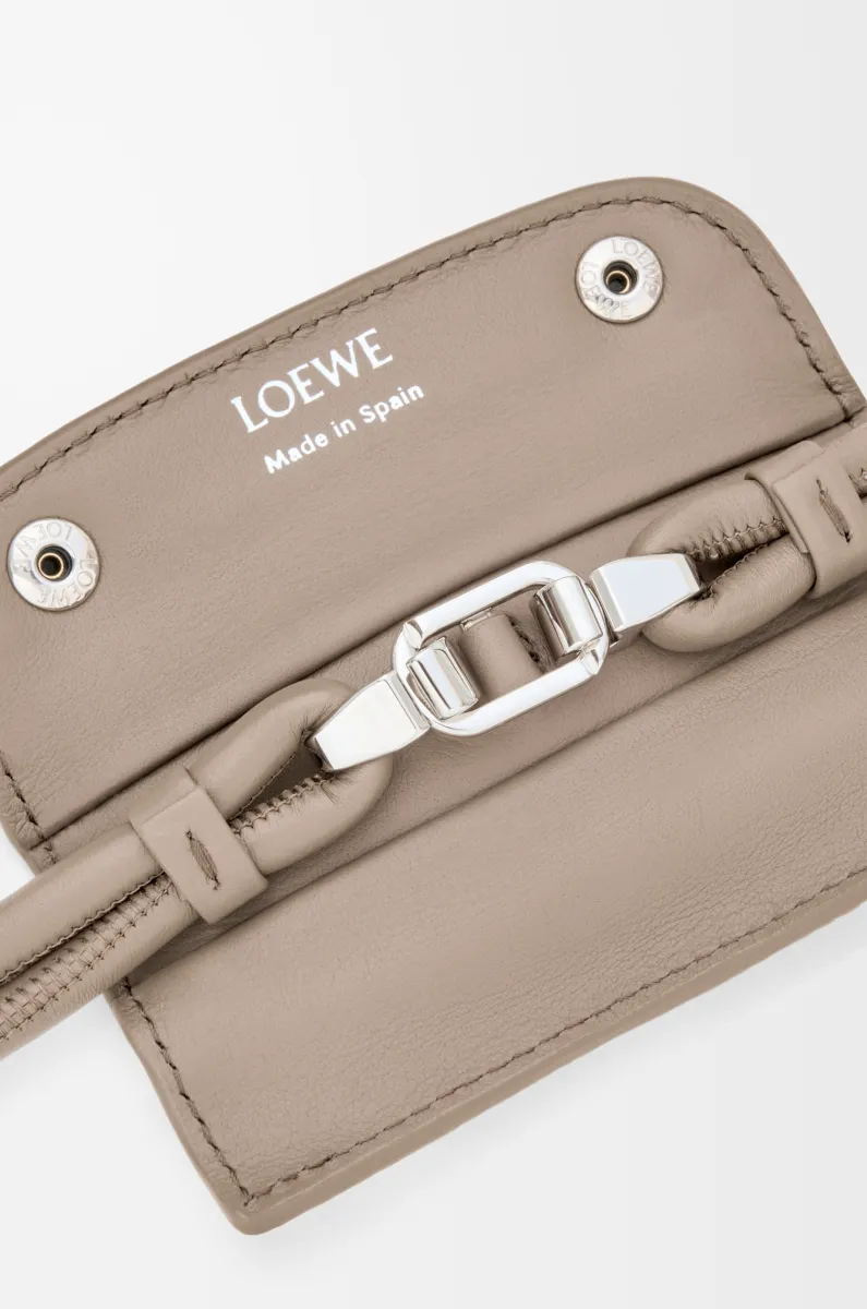 小号柔软粒面牛皮革 Madrid 手袋