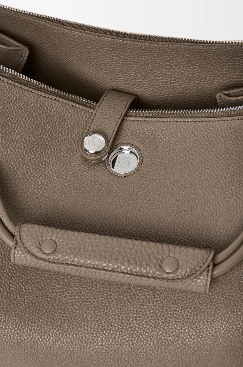 大号柔软粒面牛皮革 Madrid 手袋