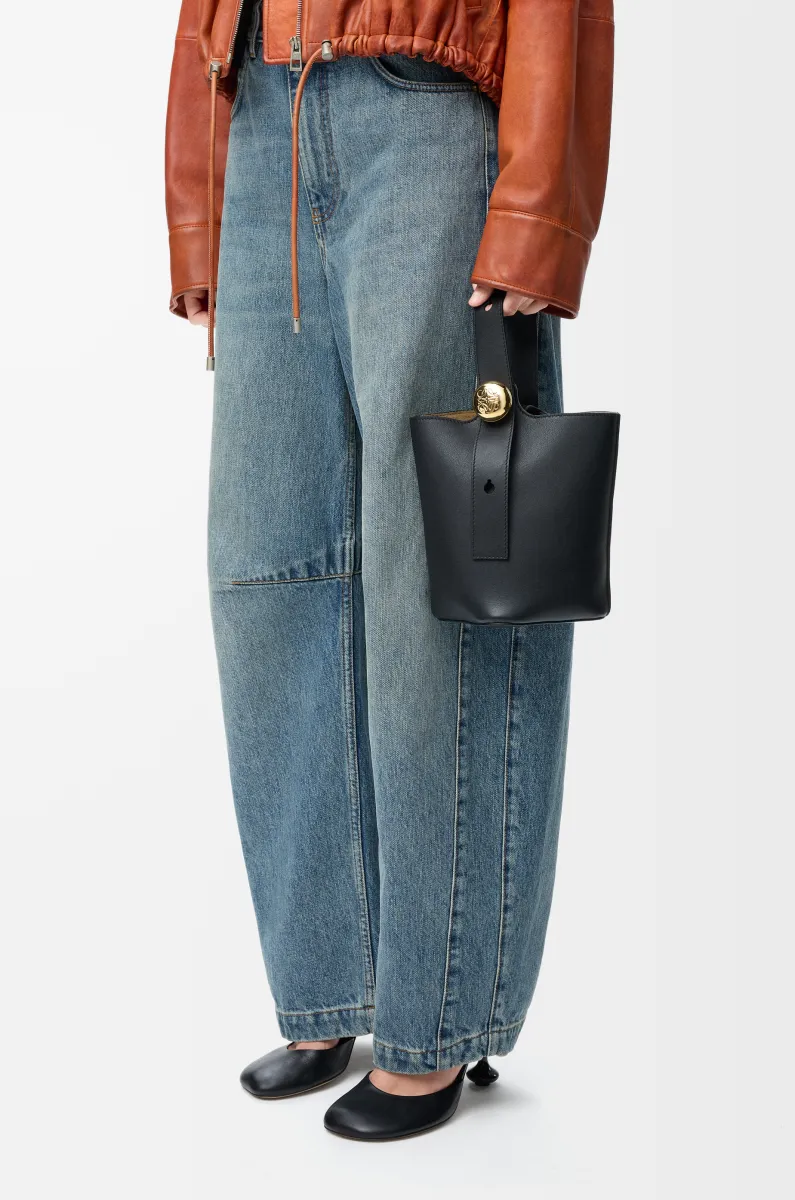 迷你光滑牛皮革 Pebble Bucket 水桶手袋