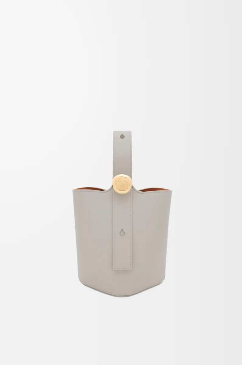 迷你光滑牛皮革 Pebble Bucket 水桶手袋