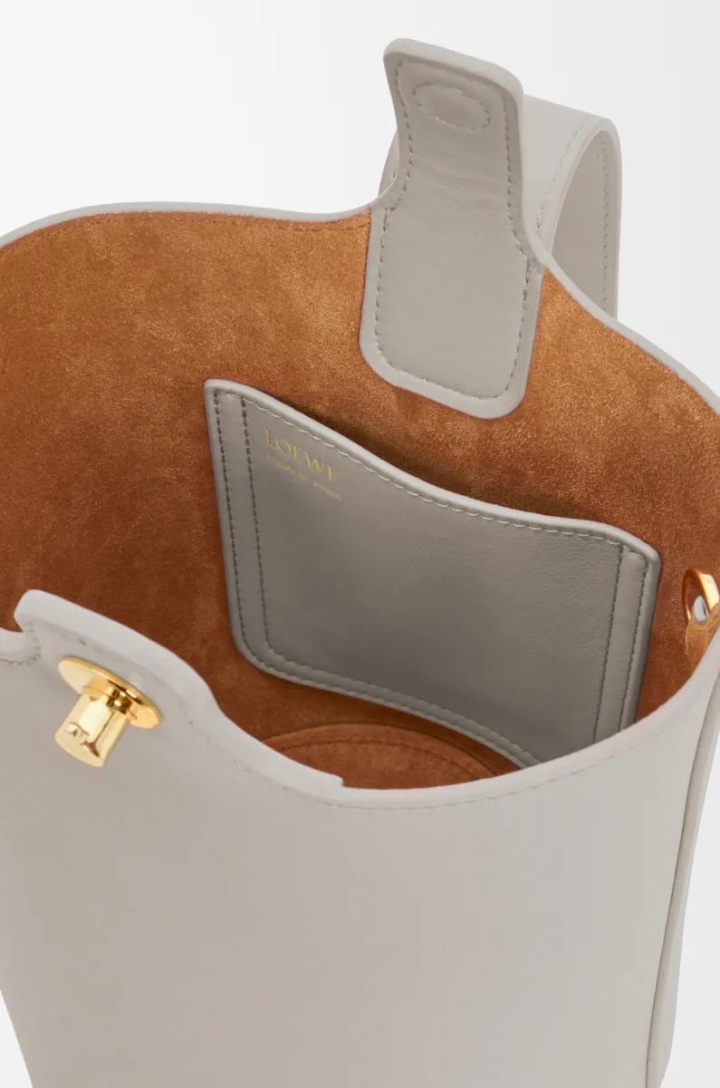 迷你光滑牛皮革 Pebble Bucket 水桶手袋