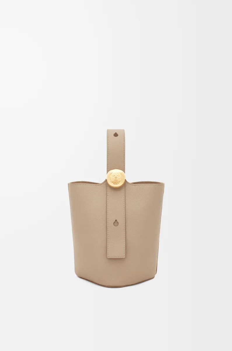迷你柔软粒面牛皮革 Pebble Bucket 水桶手袋