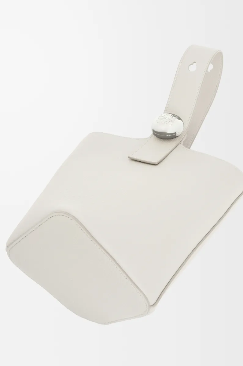 迷你柔软粒面牛皮革 Pebble Bucket 水桶手袋