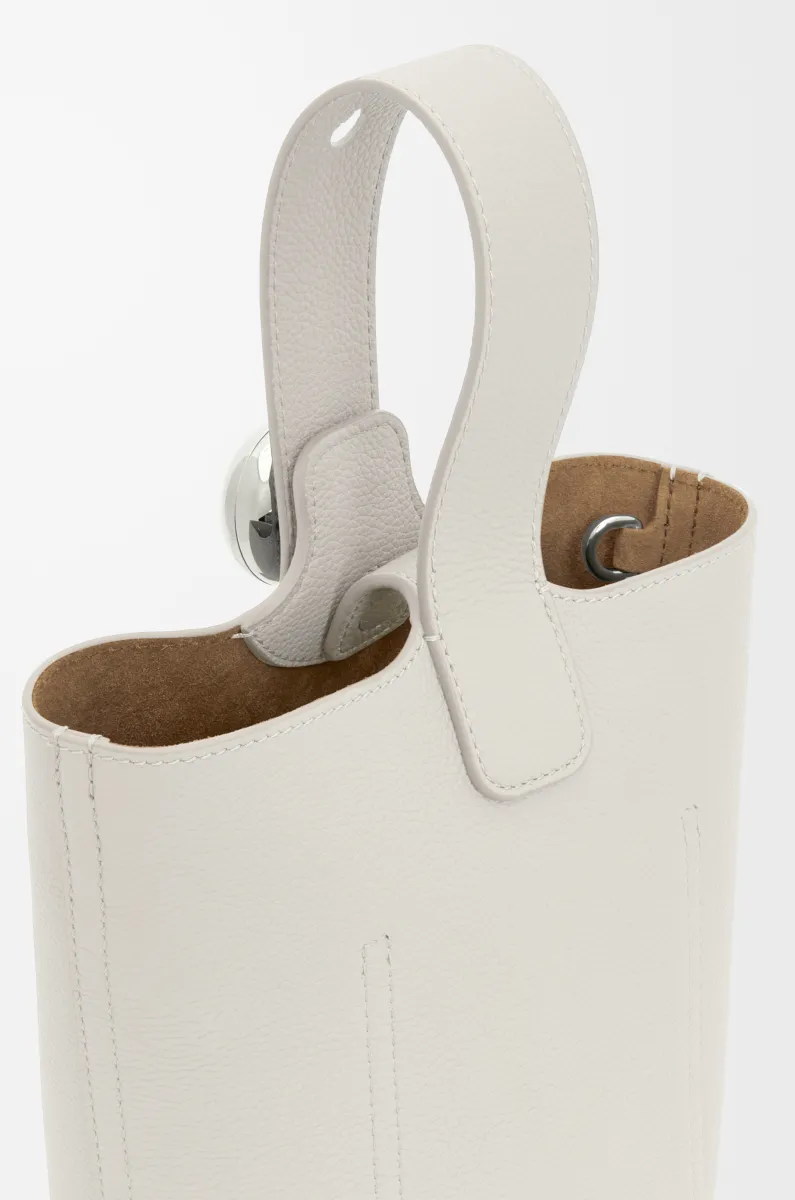 迷你柔软粒面牛皮革 Pebble Bucket 水桶手袋