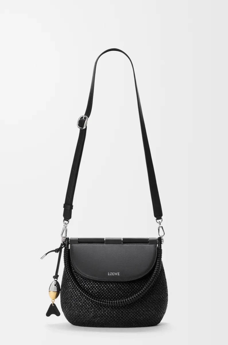 中号拉菲草和牛皮革 Pescador 手袋