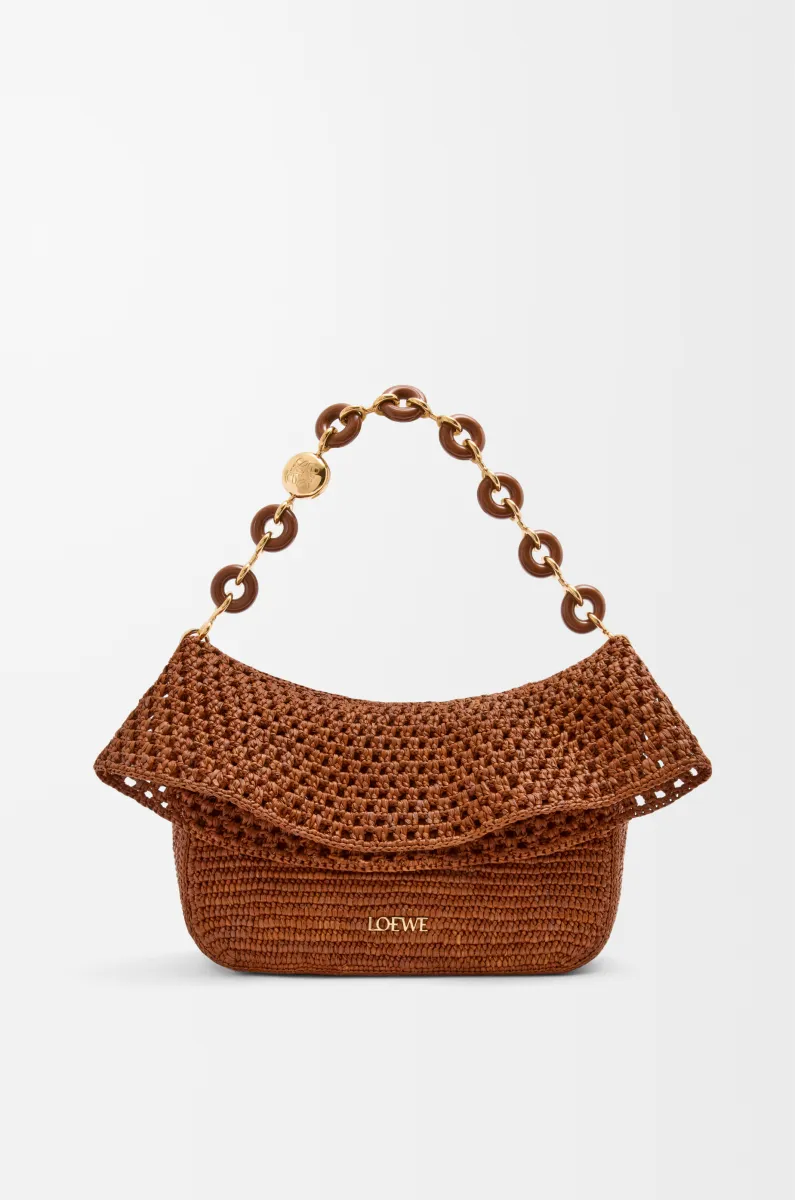 中号拉菲草和牛皮革 Ola 手袋