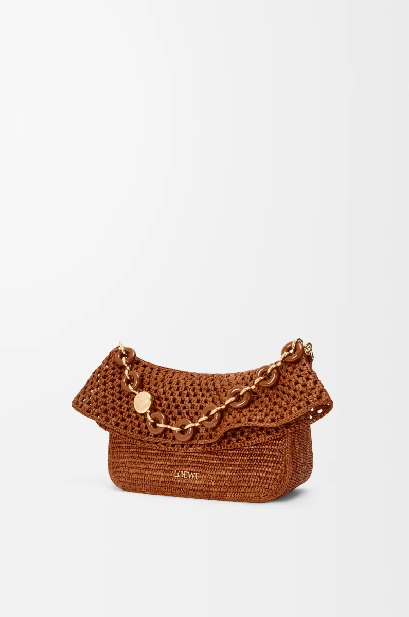 中号拉菲草和牛皮革 Ola 手袋