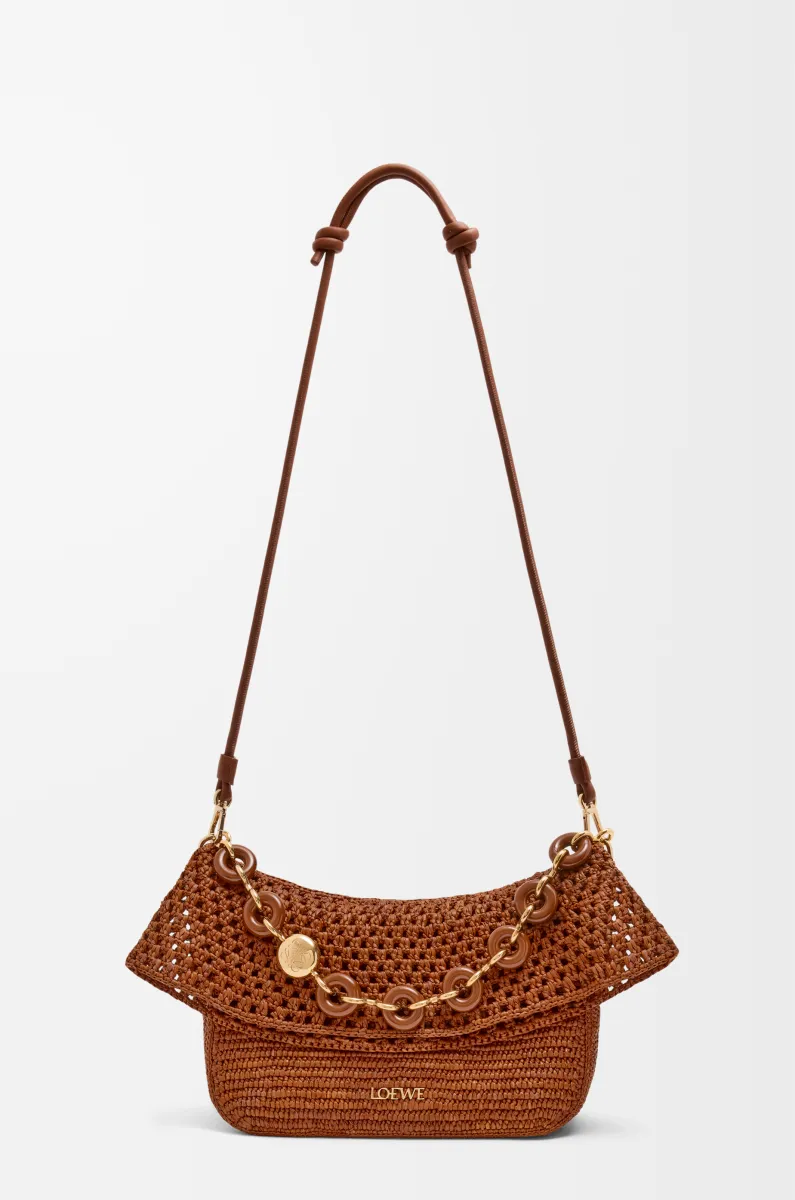 中号拉菲草和牛皮革 Ola 手袋