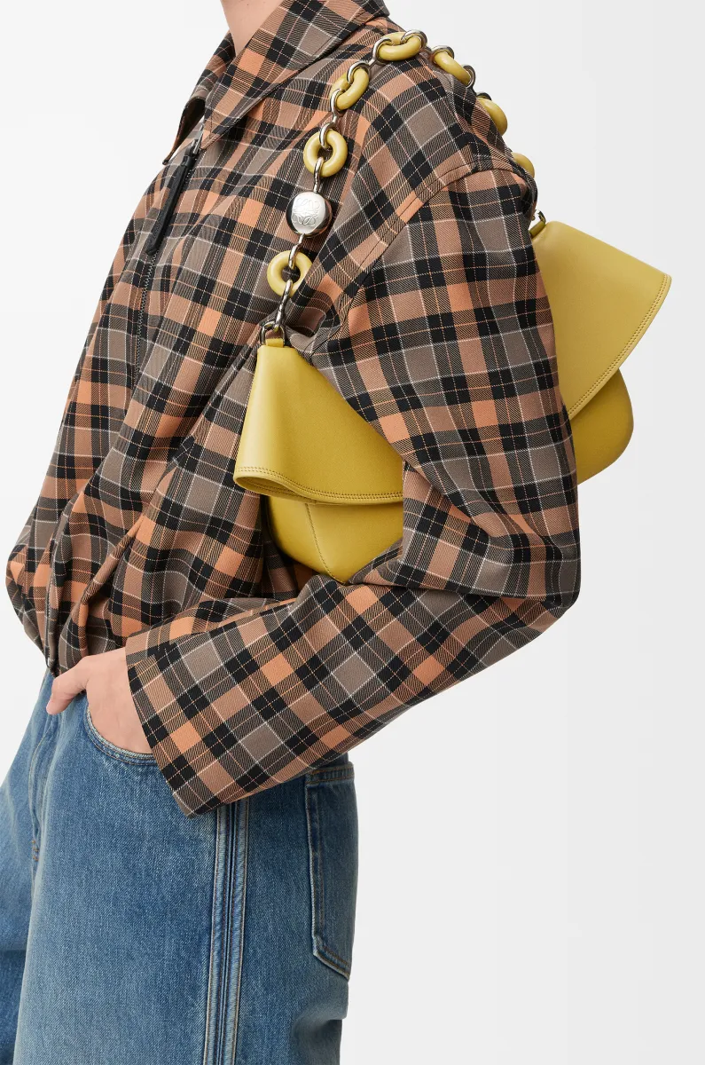 中号光滑牛皮革 Ola 手袋