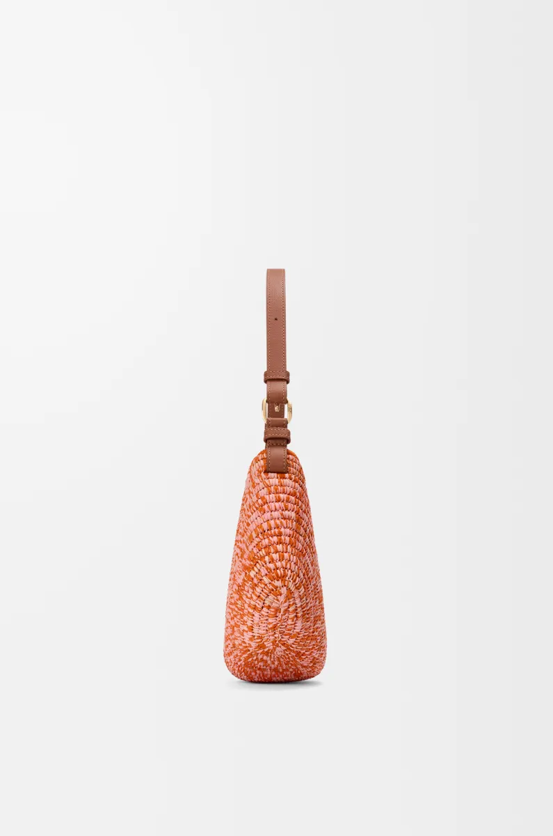 中号拉菲草和牛皮革 Swing 手袋