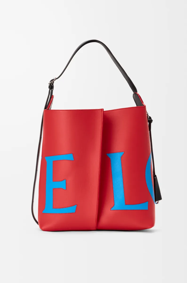 大号光滑牛皮革超大标志 Bilbao 水桶手袋