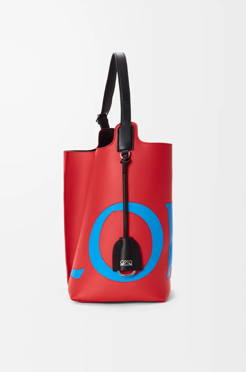 大号光滑牛皮革超大标志 Bilbao 水桶手袋