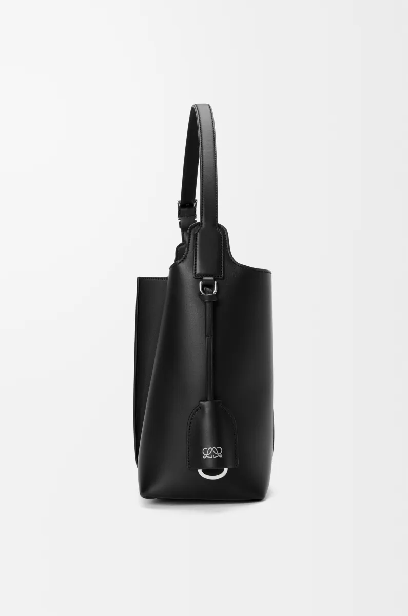 中号光滑牛皮革 Bilbao 水桶手袋