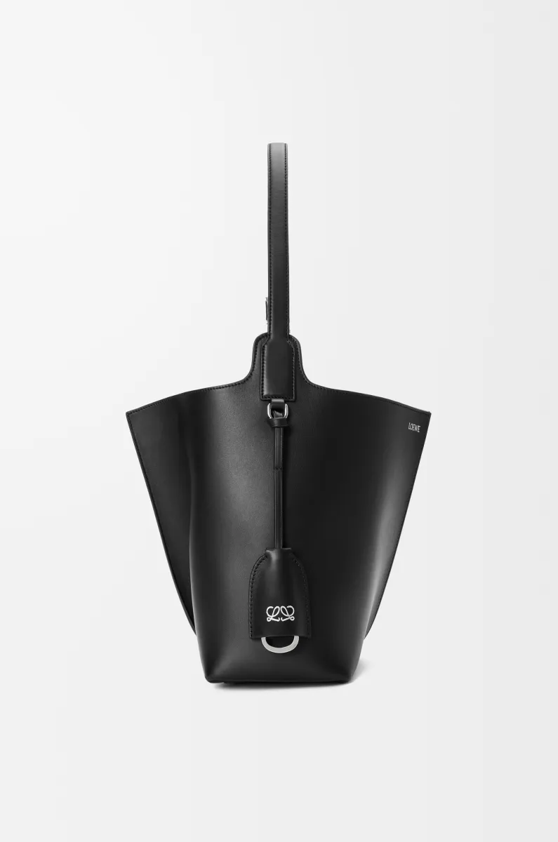 中号光滑牛皮革 Bilbao 水桶手袋