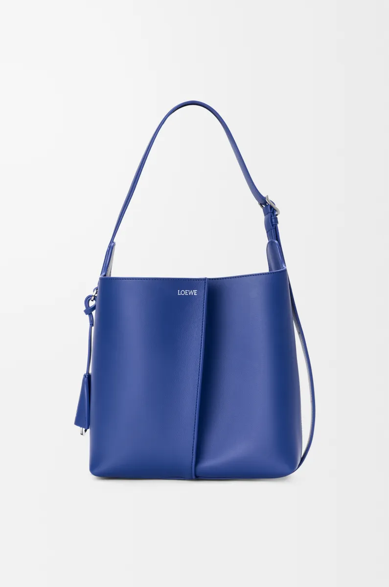 中号光滑牛皮革 Bilbao 水桶手袋