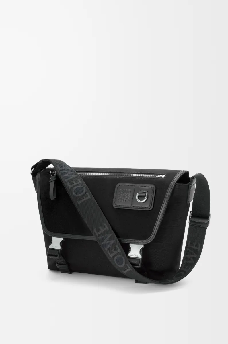 中号帆布和绒面革 Flex 邮差包