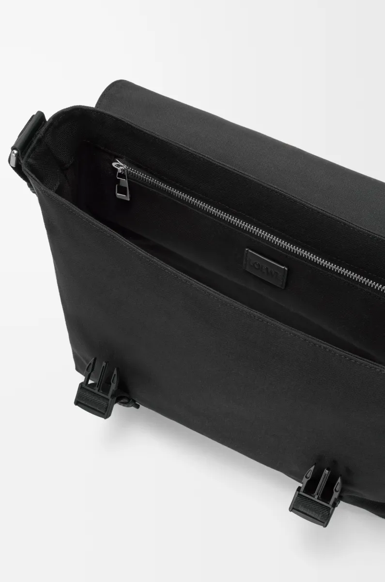 中号帆布和绒面革 Flex 邮差包