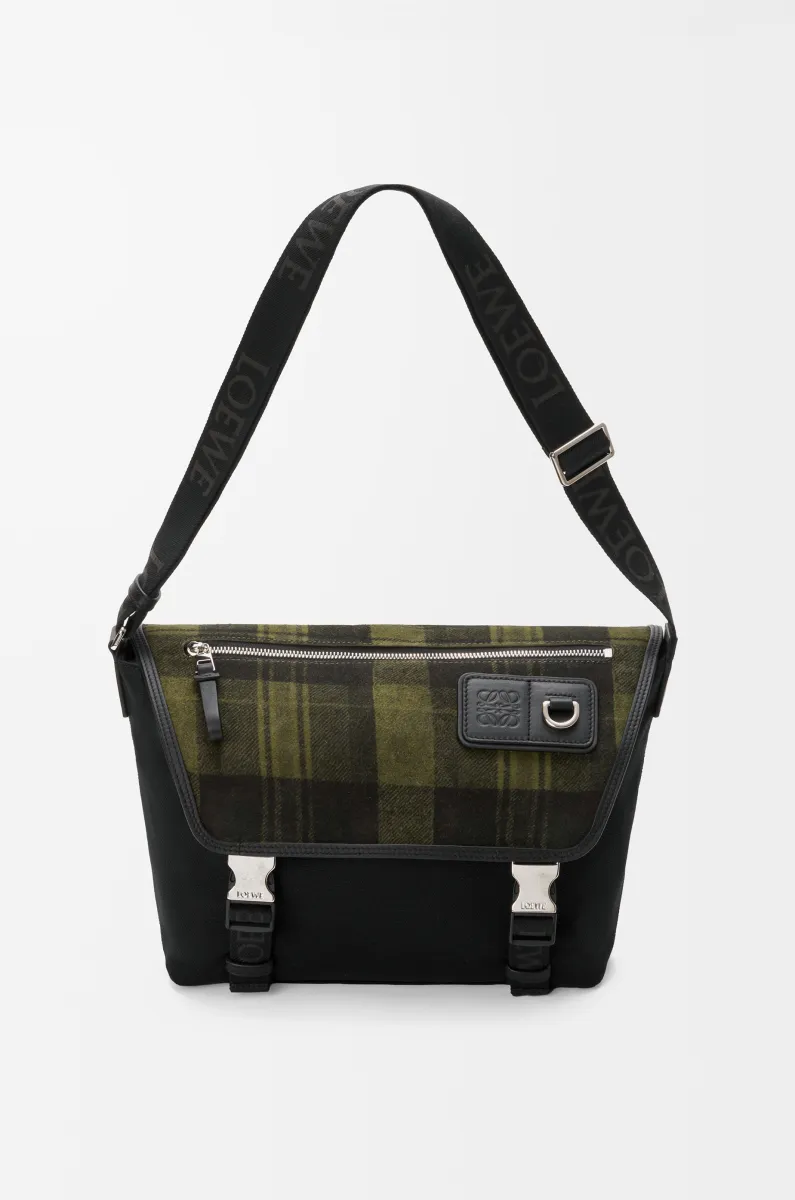 中号帆布和磨砂绒面革 Flex 邮差包