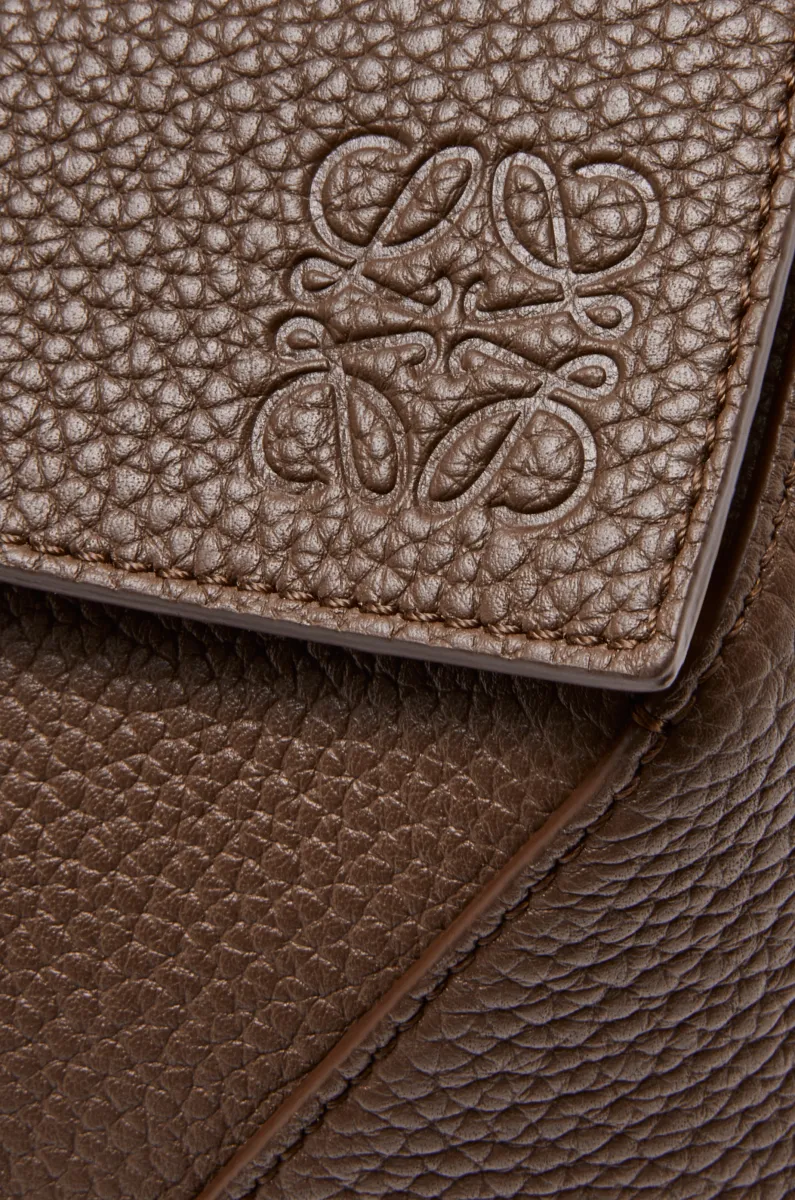 大号粒面牛皮革 Puzzle 手袋