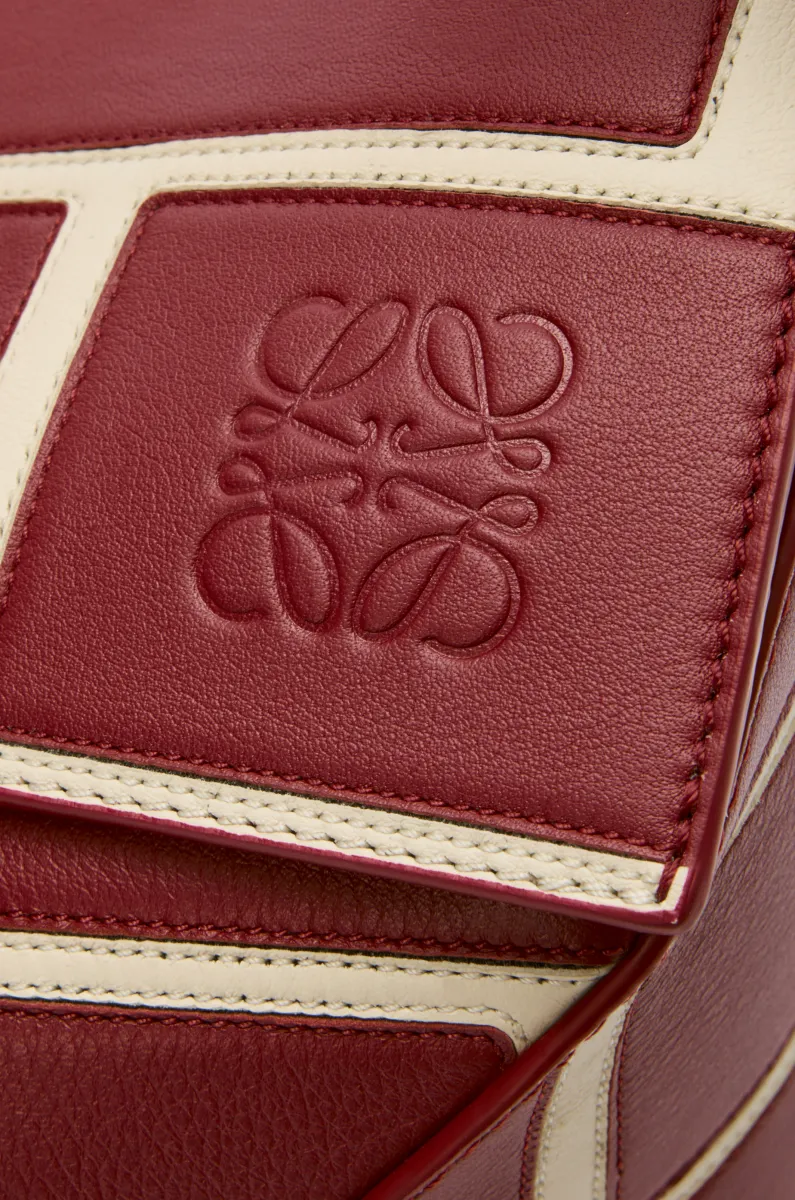 大号经典牛皮革 Puzzle Edge 手袋