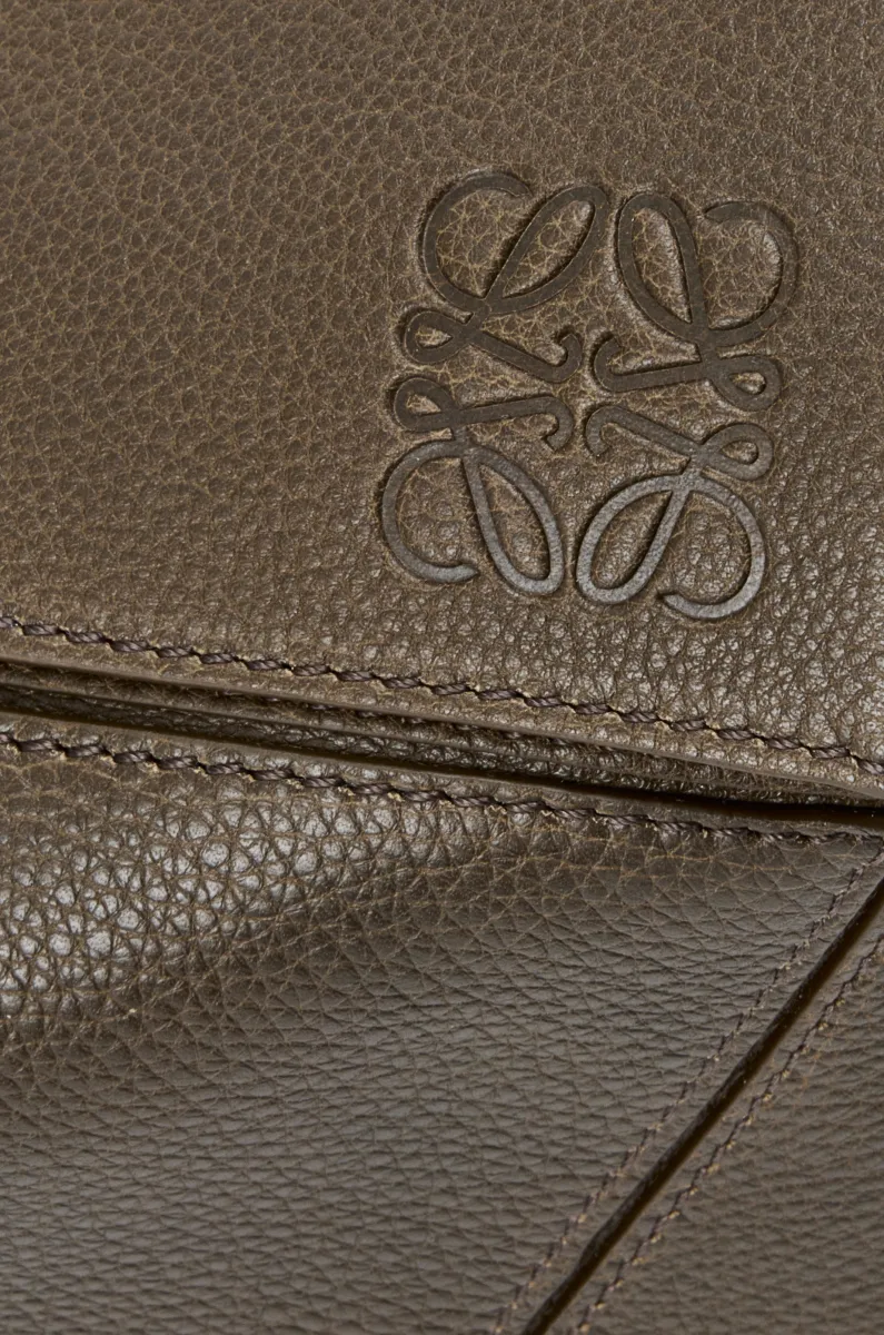 大号柔软粒面牛皮革 Puzzle 手袋