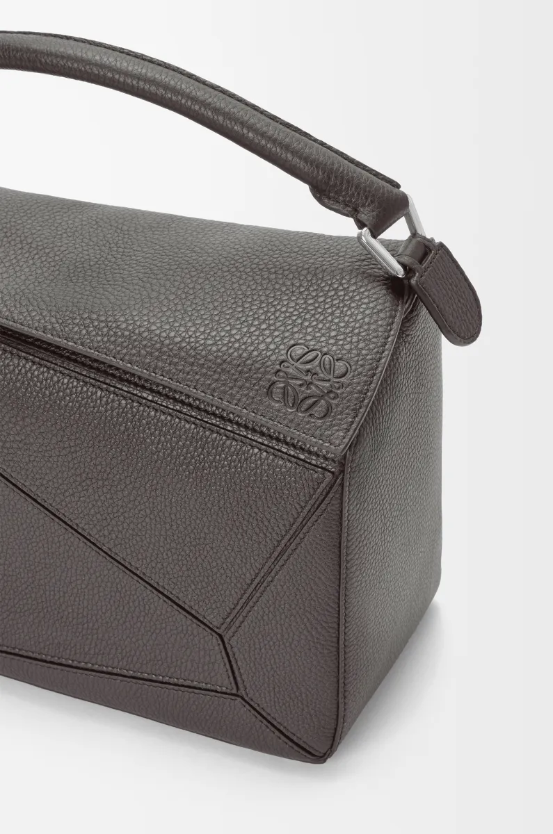 大号柔软粒面牛皮革 Puzzle 手袋