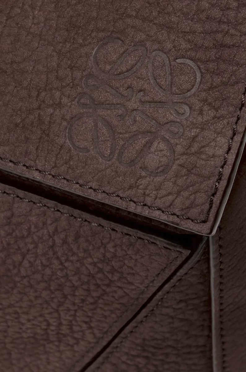 大号粒面牛巴革 Puzzle 手袋